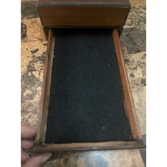 Vintage Wood Tissue Box Holder - Picture 5 of 10